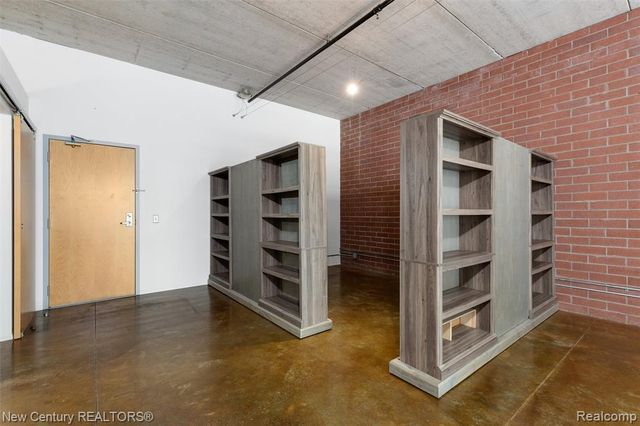 322 E Harrison Avenue 4, Royal Oak, MI 48067