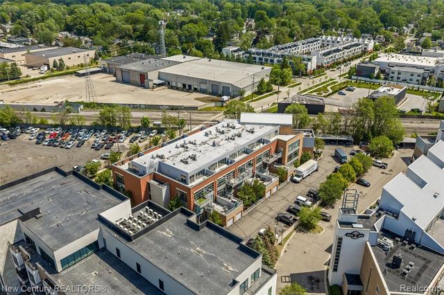 322 E Harrison Avenue 4, Royal Oak, MI 48067