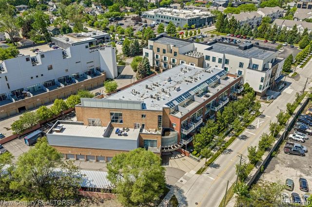 322 E Harrison Avenue 4, Royal Oak, MI 48067