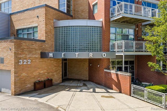 322 E Harrison Avenue 4, Royal Oak, MI 48067