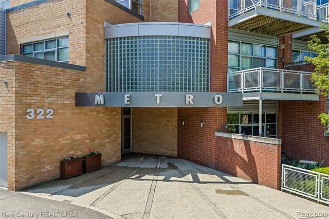 322 E Harrison Avenue 4, Royal Oak, MI 48067