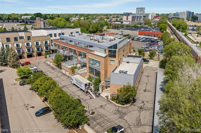322 E Harrison Avenue 4, Royal Oak, MI 48067