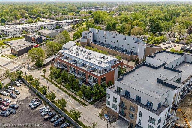 322 E Harrison Avenue 4, Royal Oak, MI 48067