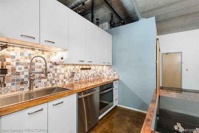 322 E Harrison Avenue 4, Royal Oak, MI 48067