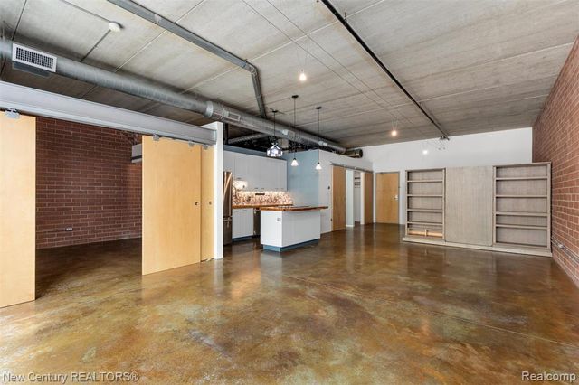322 E Harrison Avenue 4, Royal Oak, MI 48067