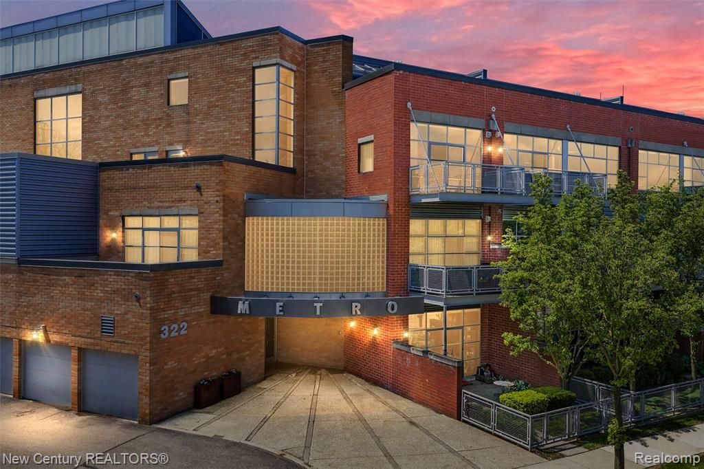 322 E Harrison Avenue 4, Royal Oak, MI 48067