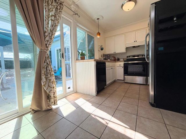 3839 Vista Campana S 8, Oceanside, CA 92057