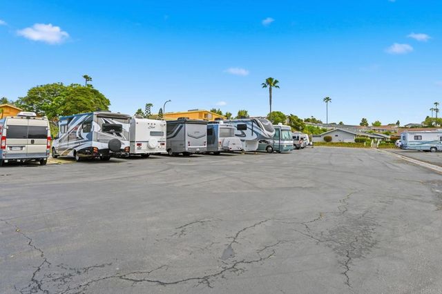 3839 Vista Campana S 8, Oceanside, CA 92057