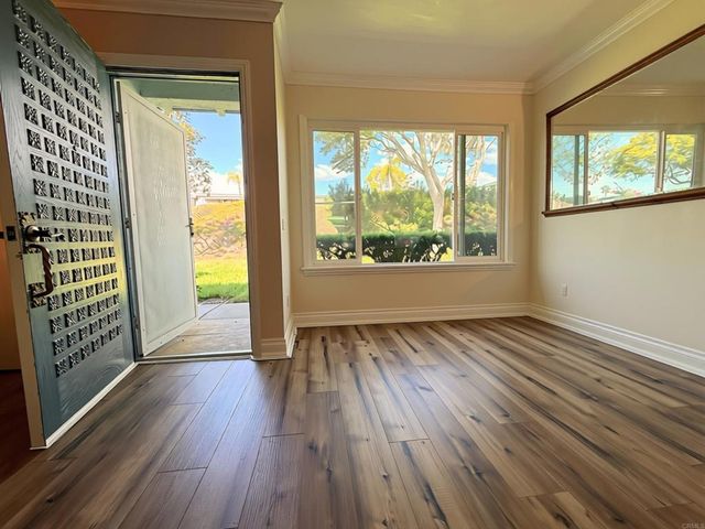 3839 Vista Campana S 8, Oceanside, CA 92057
