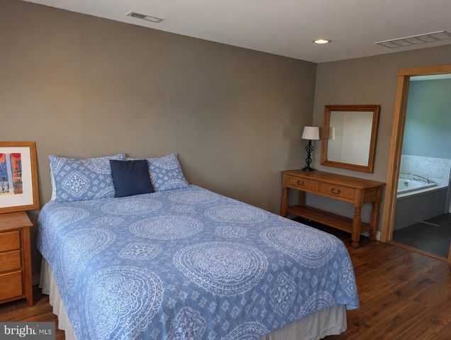 128 BRANCH RD, Sewell, NJ 08080