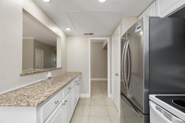 14707 Barryknoll Lane 168, Houston, TX 77079