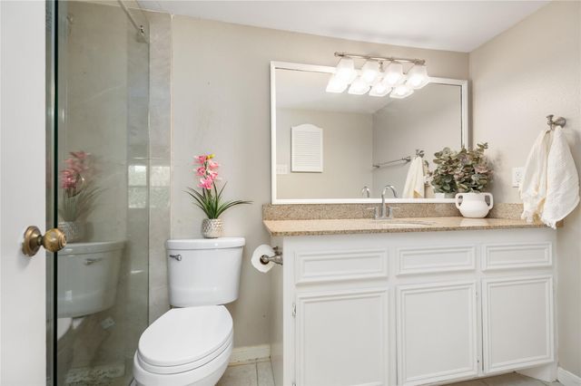 14707 Barryknoll Lane 168, Houston, TX 77079