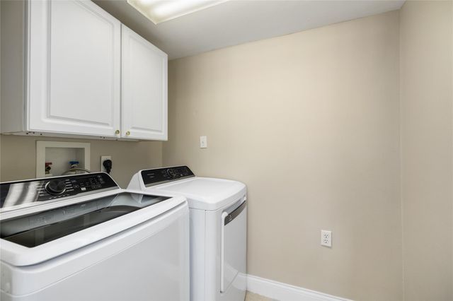 14707 Barryknoll Lane 168, Houston, TX 77079