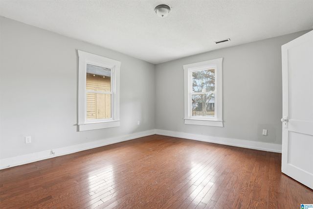 2722 AVENUE I, Birmingham, AL 35218