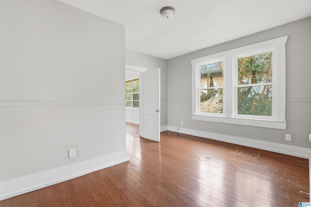 2722 AVENUE I, Birmingham, AL 35218