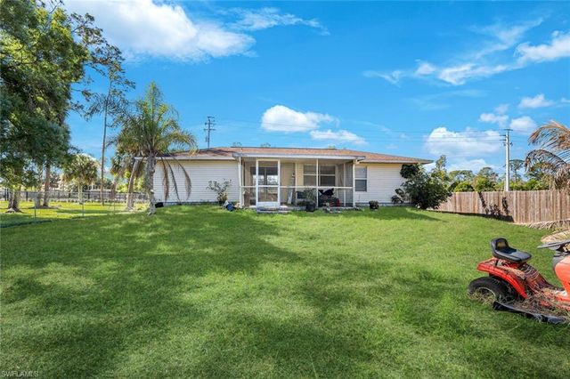 343 Golden Gate BLVD E, Naples, FL 34120