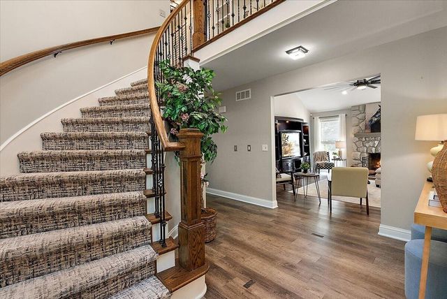 46857 W Ann Arbor Trail, Plymouth, MI 48170