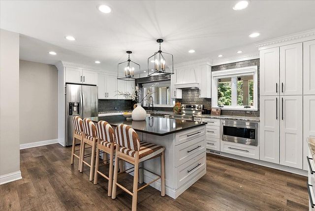 46857 W Ann Arbor Trail, Plymouth, MI 48170