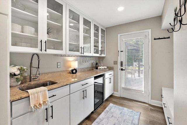 46857 W Ann Arbor Trail, Plymouth, MI 48170