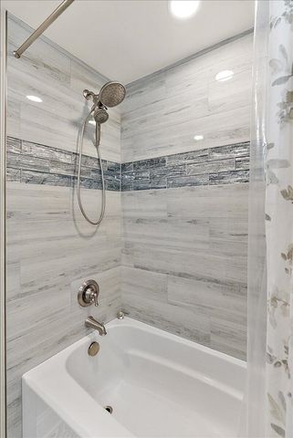 46857 W Ann Arbor Trail, Plymouth, MI 48170