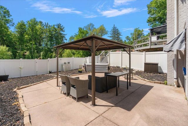 46857 W Ann Arbor Trail, Plymouth, MI 48170