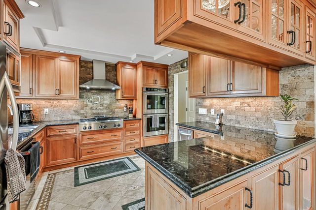579 Hawthorne Avenue, San Bruno, CA 94066