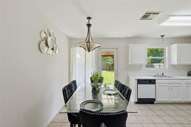 310 Raintree DR, Georgetown, TX 78626