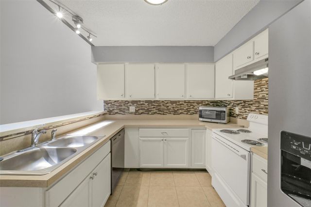 6333 Shadow Tree Drive, Houston, TX 77035