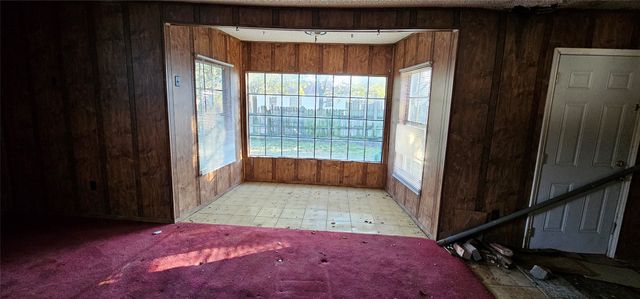 1028 E Walnut Street, Hillsboro, TX 76645