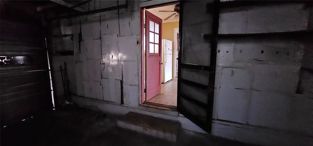 1028 E Walnut Street, Hillsboro, TX 76645