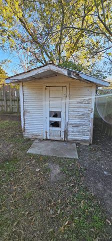 1028 E Walnut Street, Hillsboro, TX 76645