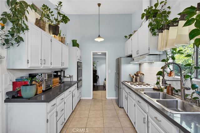 4542 San Andreas, Los Angeles, CA 90065
