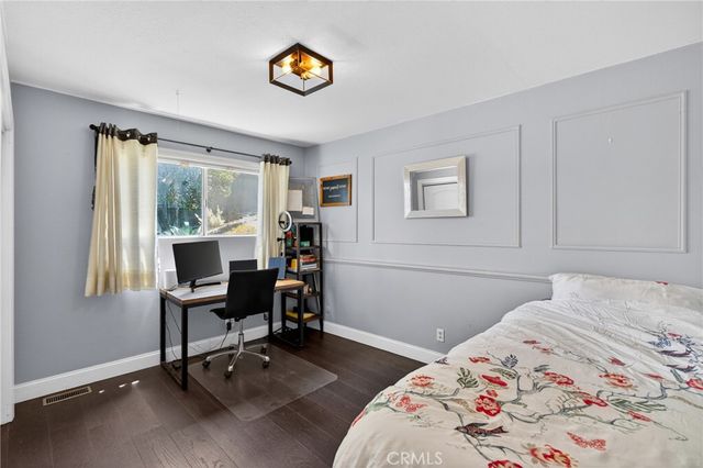 4542 San Andreas, Los Angeles, CA 90065