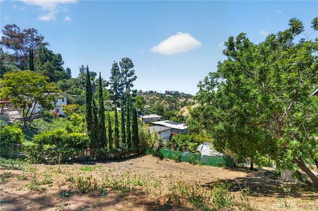 4542 San Andreas, Los Angeles, CA 90065