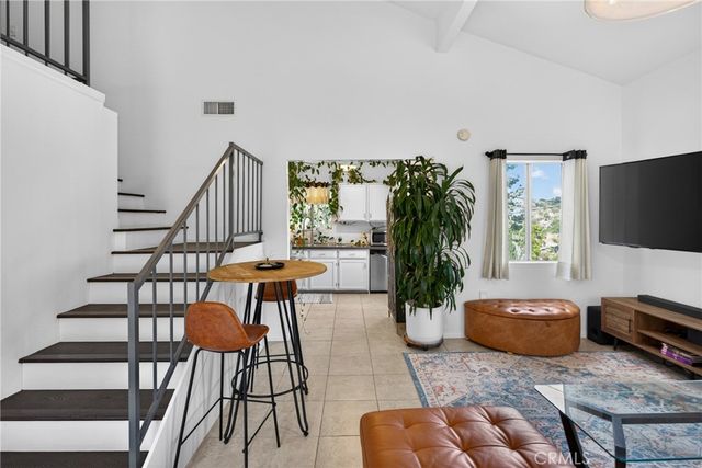 4542 San Andreas, Los Angeles, CA 90065