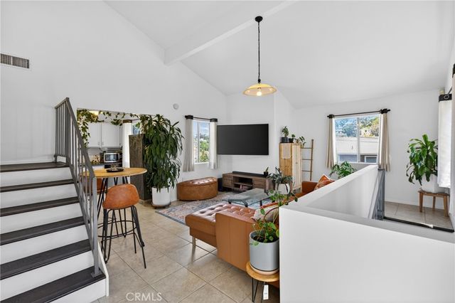 4542 San Andreas, Los Angeles, CA 90065