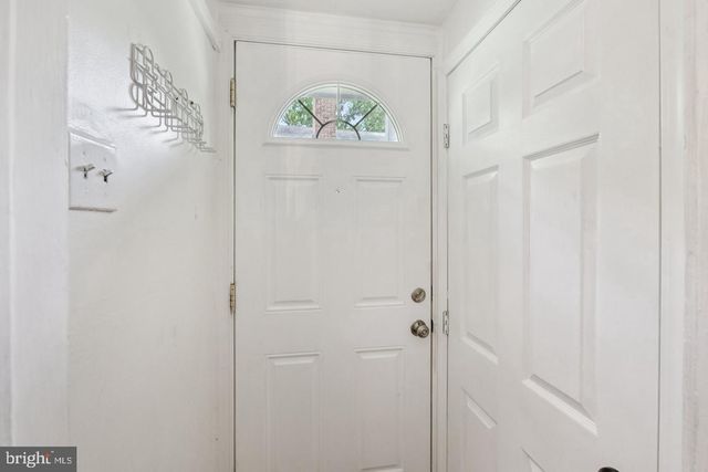 1119 S EDISON ST, Arlington, VA 22204