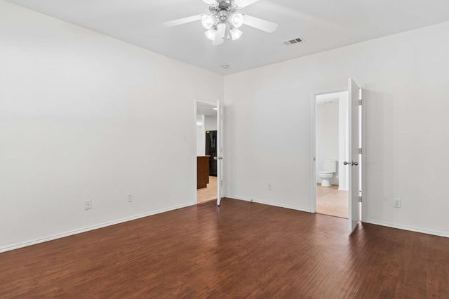 3800 Windy Point Drive, Denton, TX 76208