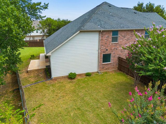 3800 Windy Point Drive, Denton, TX 76208