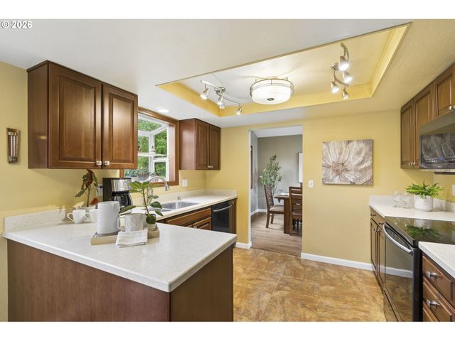 5678 Se BYRON Ct, Milwaukie, OR 97267