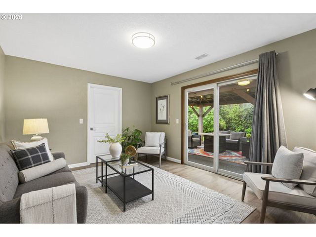 5678 Se BYRON Ct, Milwaukie, OR 97267