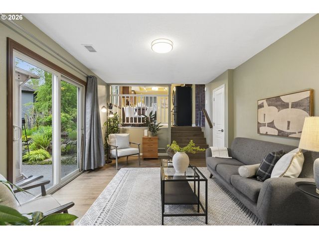 5678 Se BYRON Ct, Milwaukie, OR 97267