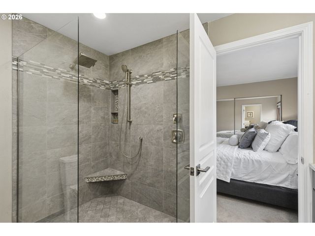 5678 Se BYRON Ct, Milwaukie, OR 97267