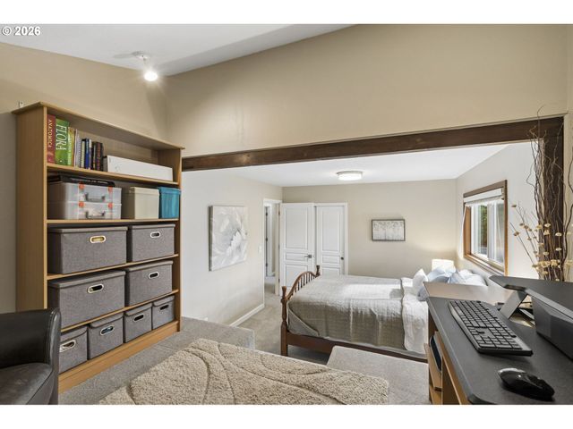 5678 Se BYRON Ct, Milwaukie, OR 97267