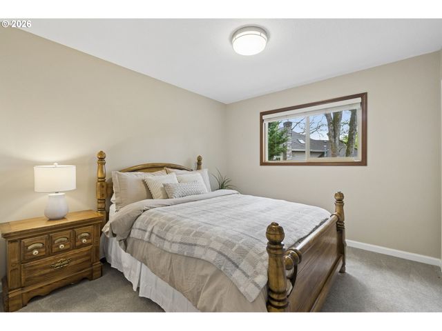 5678 Se BYRON Ct, Milwaukie, OR 97267