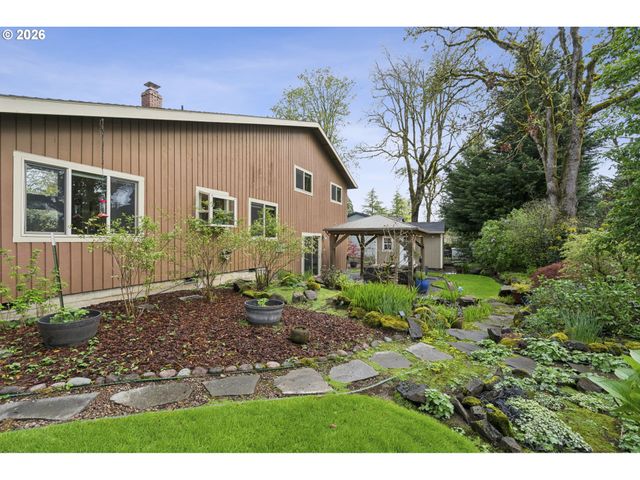 5678 Se BYRON Ct, Milwaukie, OR 97267