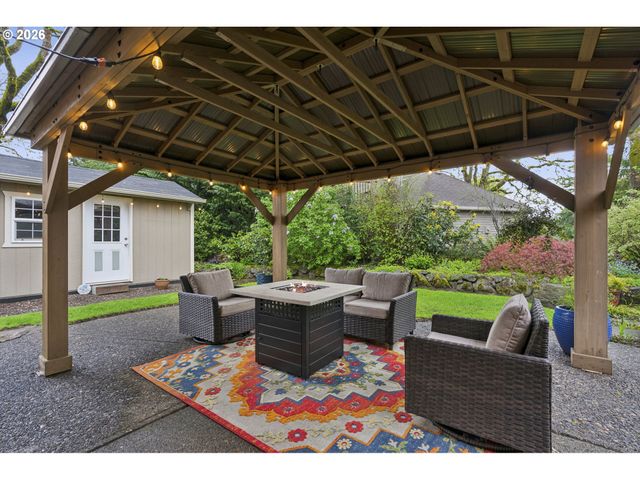 5678 Se BYRON Ct, Milwaukie, OR 97267