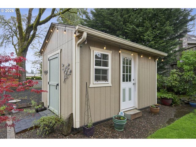 5678 Se BYRON Ct, Milwaukie, OR 97267