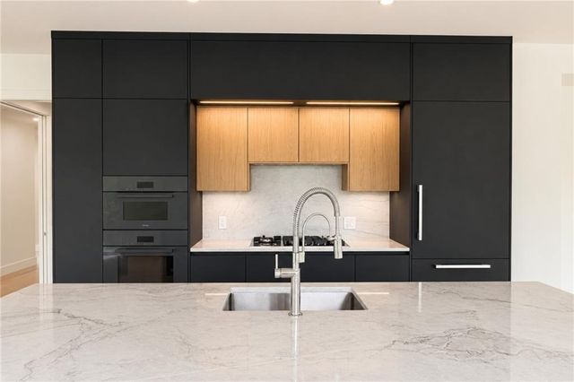 318 Sandy Springs Circle 230, Atlanta, GA 30328