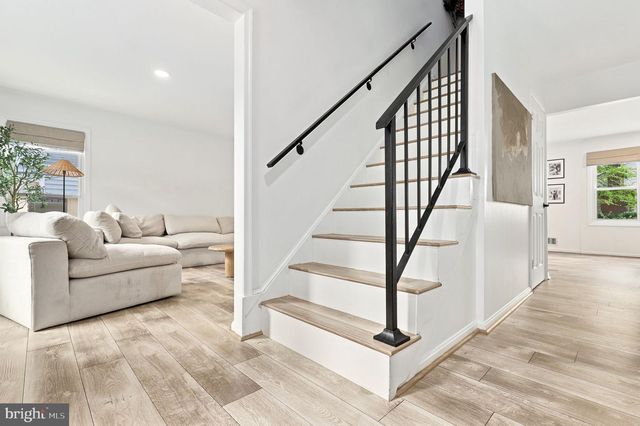 6 BRIGHTON DR, Gaithersburg, MD 20877